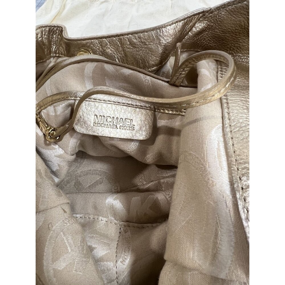 Michael Kors Gold Leather Shoulder Bag w/ Chain Accent & Canvas Storage Bag MK - Picture 5 of 13